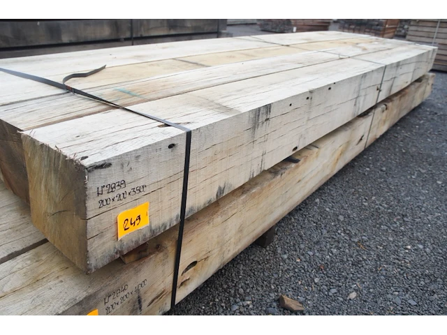 0,70 m³ eiken balken 200x200 - afbeelding 2 van  4
