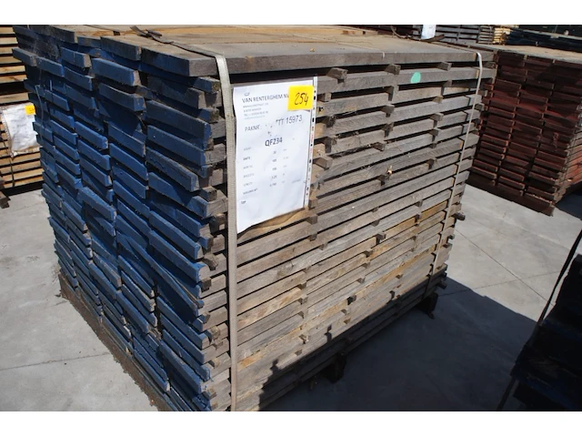 0,77 m³ eiken planken 30mm rustiek - afbeelding 1 van  3