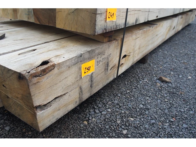 0,80 m³ eiken balken 200x200 - afbeelding 2 van  4