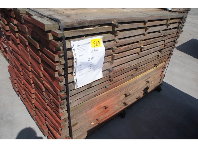 0,85 m³ eiken planken 30mm rustiek - afbeelding 1 van  4