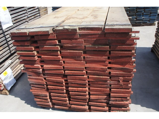 0,85 m³ eiken planken 30mm rustiek - afbeelding 3 van  4