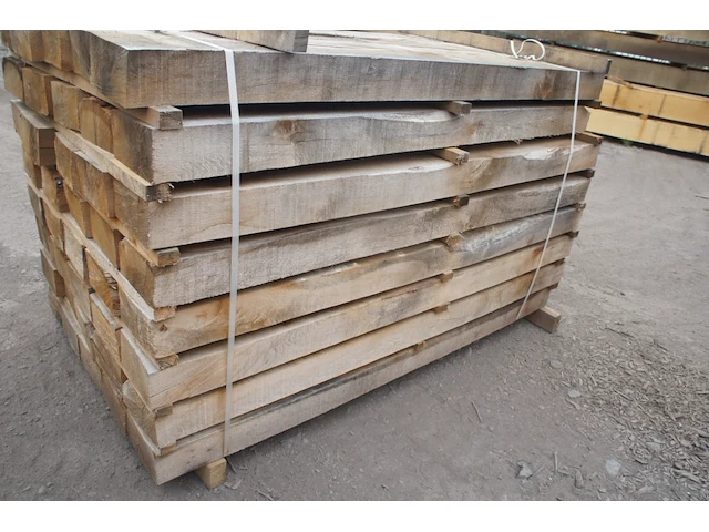 0,94 m³ industrieel eiken balken 130x220 - afbeelding 1 van  2