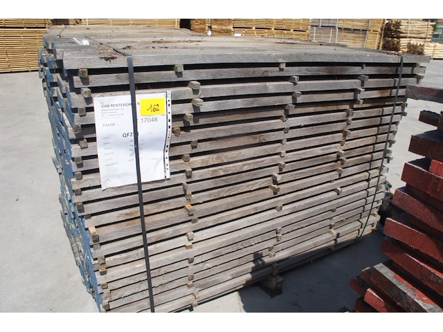 0,95 m³ eiken planken 30mm rustiek - afbeelding 1 van  4