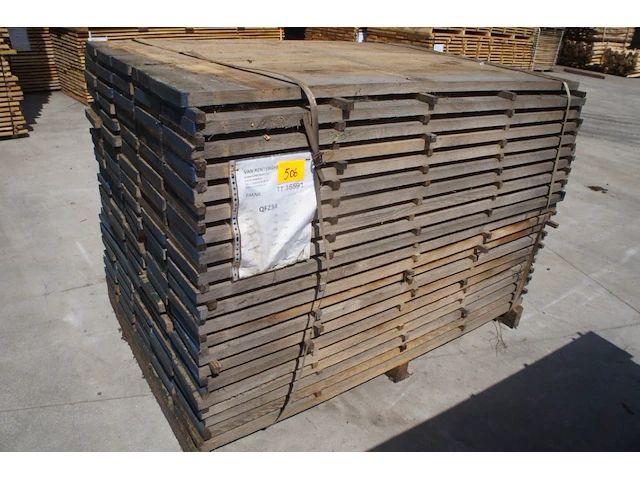 0,95 m³ eiken planken 30mm rustiek - afbeelding 1 van  3