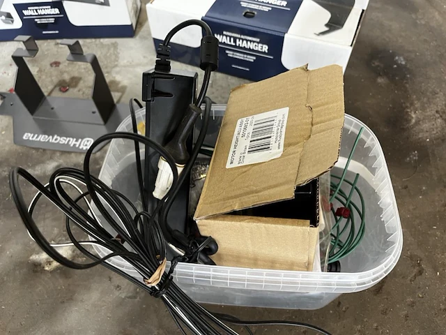 1 2de hands robot grasmaaier husqvarna automower 330x - afbeelding 5 van  14