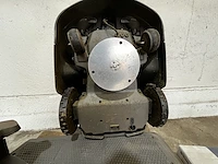 1 2de hands robot grasmaaier husqvarna automower 330x - afbeelding 10 van  14