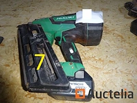 1 accu-aangedreven spijkermachine met accu maar zonder oplader, van hikoki
