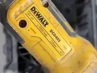 1 accu haakse slijper dewalt dcg405 - afbeelding 2 van  3