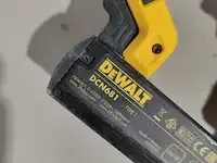 1 accu schietpistool dewalt dcn681 - afbeelding 4 van  4