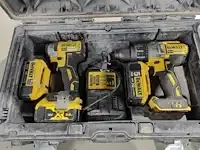 1 accu set dewalt dcf887 en dcd996 - afbeelding 1 van  4