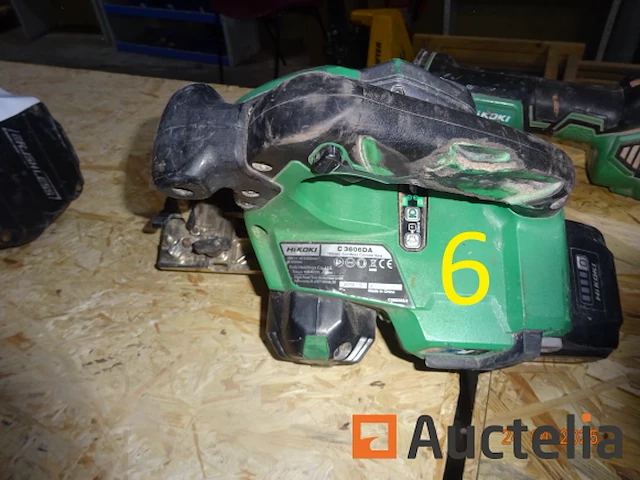 1 accu-slijpmachine, 1 accu-handcirkelzaag met accu maar zonder hikoki-oplader - afbeelding 4 van  5