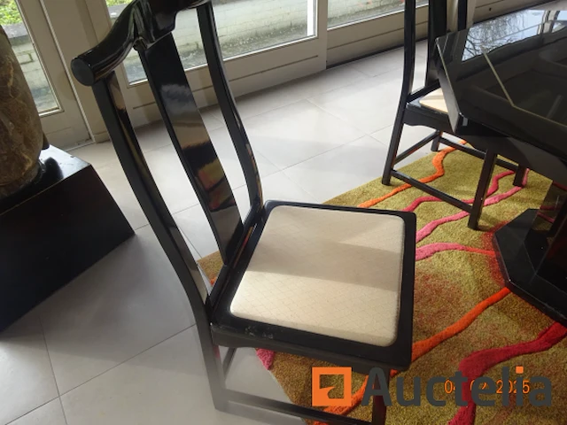 1 achthoekige tafel van zwarte kleur diam. 128cm/75cm + 6 stoelen - afbeelding 2 van  2