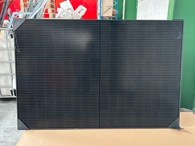 1 aeg zonnepaneel - afbeelding 1 van  5