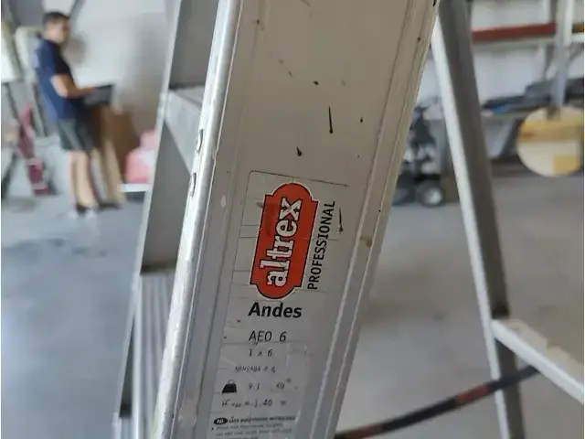 1 alu trapladder altrex - afbeelding 3 van  3
