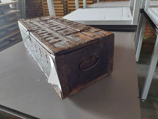 1 antiek houten kistje met div deco - afbeelding 8 van  13