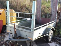 1 assige aanhangwagen steur-egge