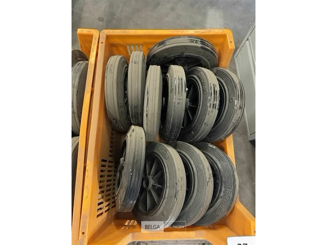 1 bak met wielen ø 25cm ± 11 stuks - afbeelding 1 van  2