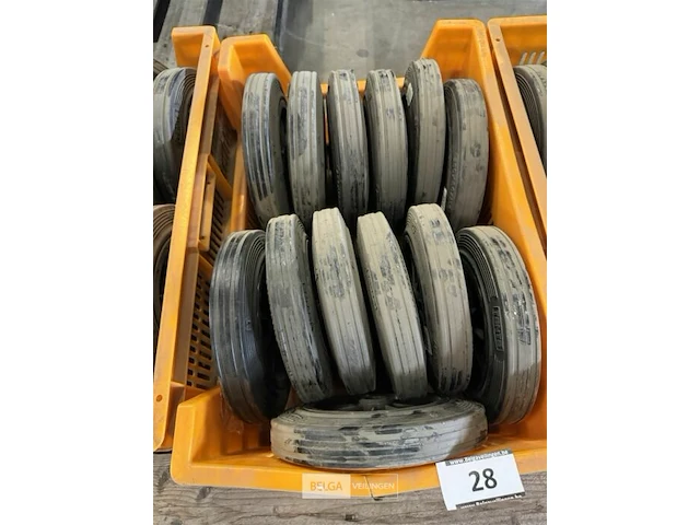1 bak met wielen ø 25cm ± 13 stuks - afbeelding 1 van  2