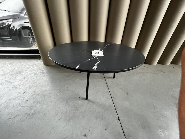 1 bijzettafel rond - afbeelding 1 van  3