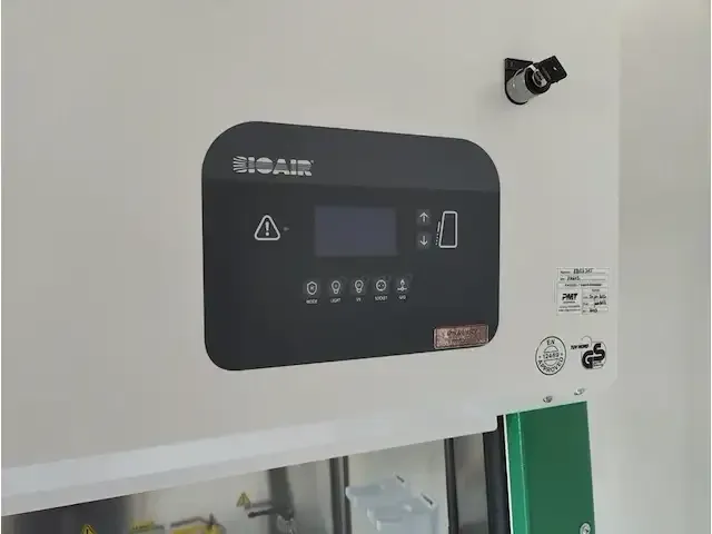 1 biologische veiligheidscabine bioair safemate 1.2 eco np:€ 7500 - afbeelding 3 van  9