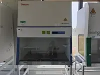 1 biologische veiligheidscabines thermo scientific msc-advantage 1.2 np:€ 8800 - afbeelding 2 van  7