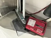 1 borstel en ehbo kit - afbeelding 2 van  2