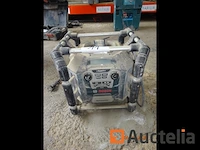 1 bosch bouwplaats radio met twee stopcontacten - afbeelding 1 van  5