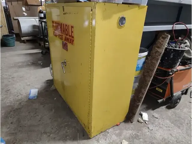 1 brandveilige kast eagle model 1932 - afbeelding 2 van  4