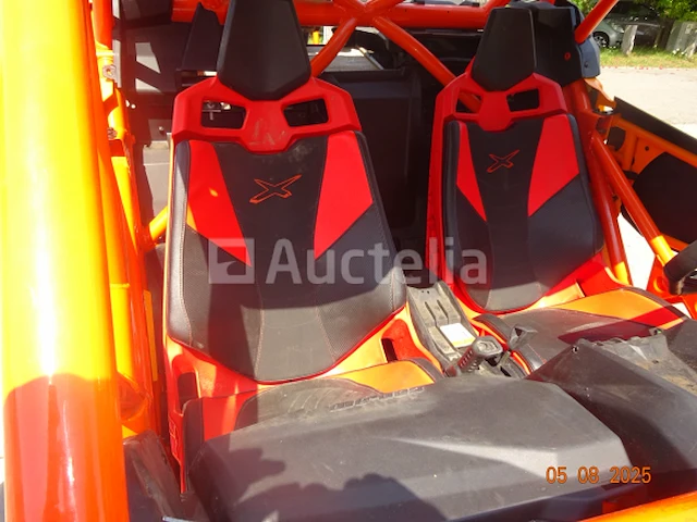 1 can am buggy, type maverick xfc turbo, draaiende motor - afbeelding 16 van  24