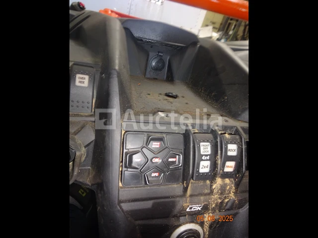 1 can am buggy, type maverick xfc turbo, draaiende motor - afbeelding 21 van  24