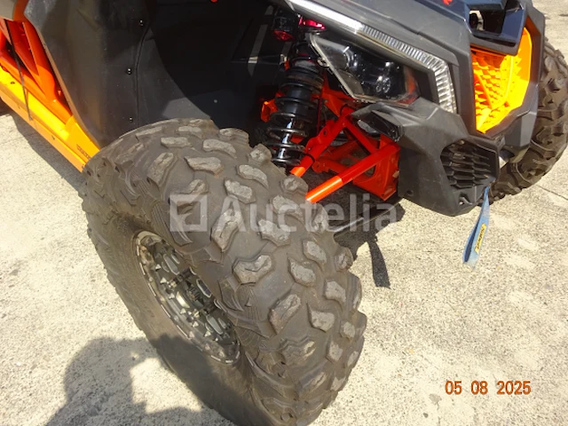1 can am buggy, type maverick xfc turbo, draaiende motor - afbeelding 23 van  24