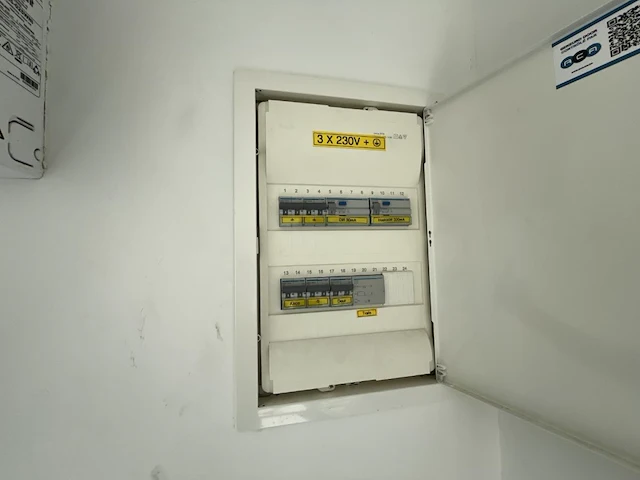 1 container voor polyvalent gebruik - afbeelding 16 van  17