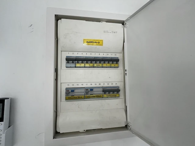 1 container voor polyvalent gebruik - afbeelding 13 van  15