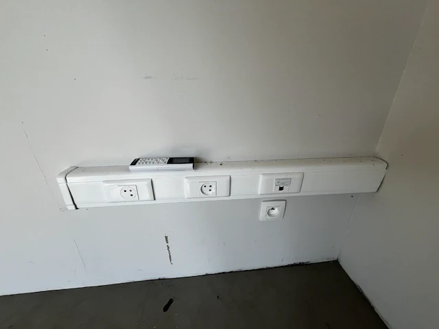 1 container voor polyvalent gebruik - afbeelding 13 van  14