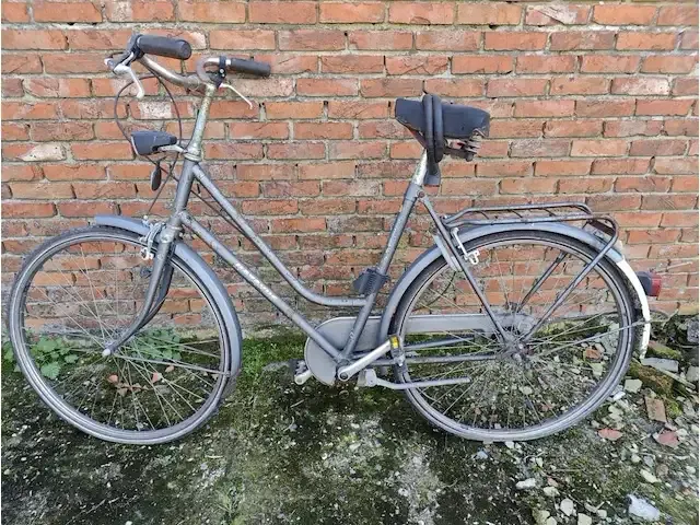1 damesfiets batavus flying dutchman - afbeelding 2 van  2