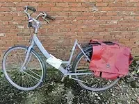 1 damesfiets - afbeelding 2 van  2