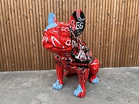 1 decoratief fiberglass beeld: hond rood franse bulldog