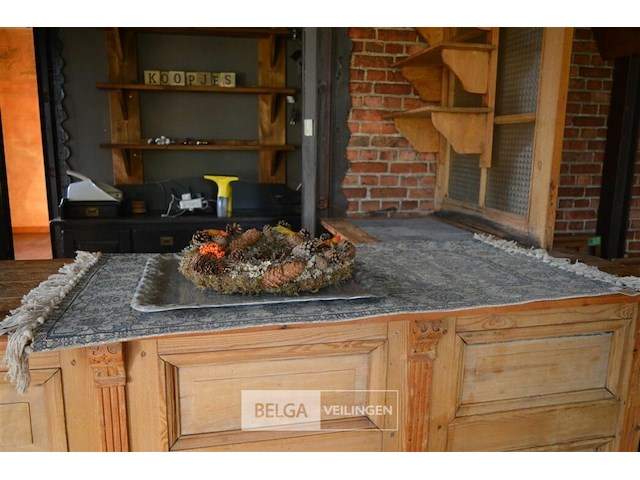 1 dienblad + tafellaken 1,25op70 +1 deco krans 45 - afbeelding 1 van  4