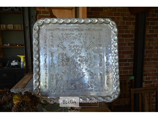 1 dienblad + tafellaken 1,25op70 +1 deco krans 45 - afbeelding 4 van  4