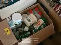 1 doos met verschillende reiningsproducten wc gel + geurvreter etc - afbeelding 1 van  1