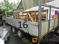 1 dubbelassige aanhangwagen, kantelbaar, elektromotor, 4-zijdig opklapbaar, chassis 194557001, afm. lengte 3m65/breedte 2m/zijhoogte 40cm/dissel lengte 1m60, geregistreerd qak 967. aanhanger verkocht met zijn inhoud inclusief drie houten bakken - afbeelding 6 van  7
