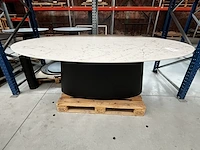 1 eettafel ovaal - afbeelding 1 van  3