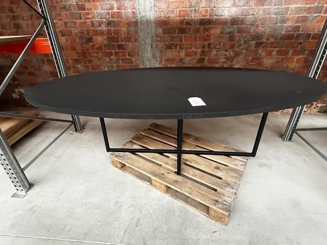1 eettafel ovaal - afbeelding 1 van  4