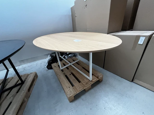 1 eettafel ovaal - afbeelding 1 van  3