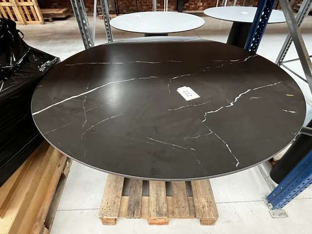 1 eettafel rond - afbeelding 3 van  3