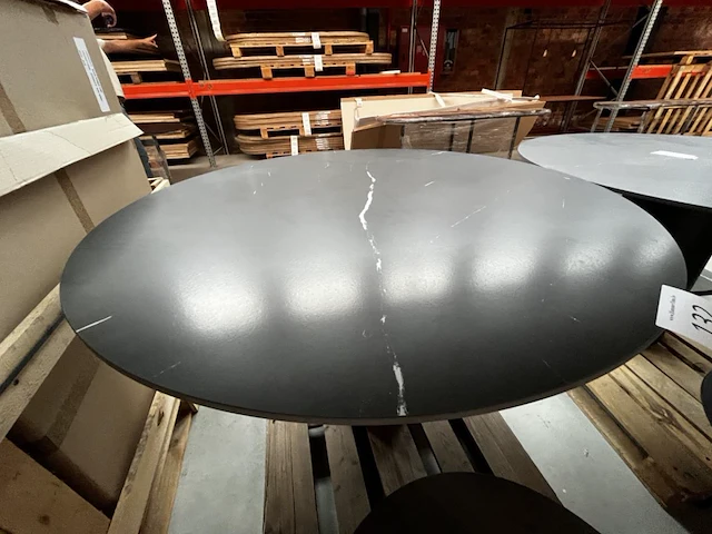 1 eettafel rond - afbeelding 3 van  3