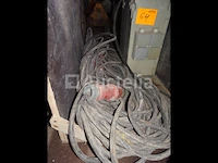 1 elektriciteitskast met kabels - afbeelding 2 van  3