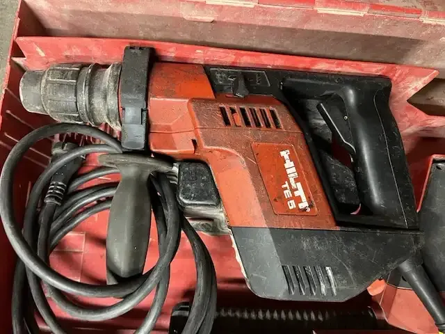 1 elektrische boormachine hilti te 5 - afbeelding 2 van  6