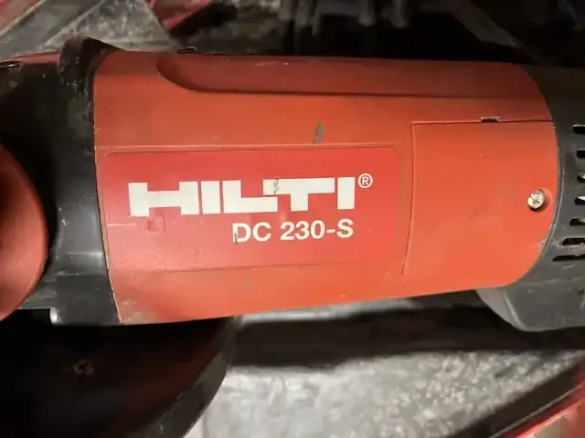 1 elektrische haakse slijper hilti dc 230-s - afbeelding 5 van  9
