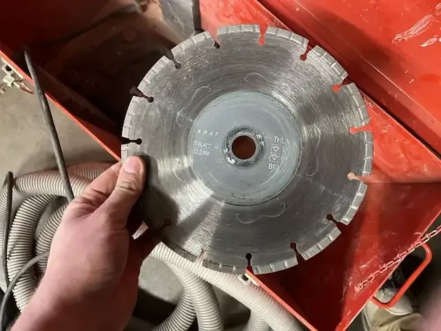 1 elektrische haakse slijper hilti dc 230-s - afbeelding 4 van  8